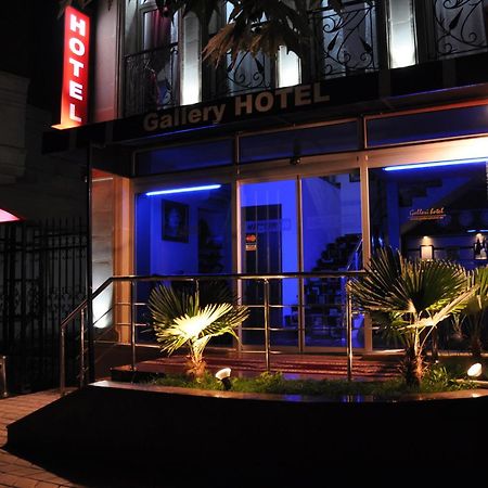 Gallery Hotel Baku Exterior photo