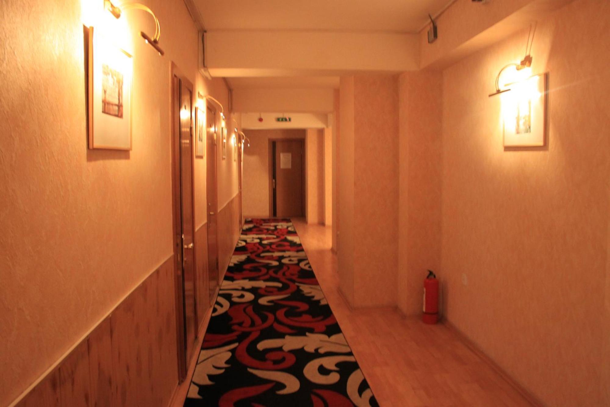 Gallery Hotel Baku Exterior photo