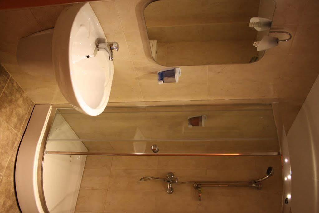 Gallery Hotel Baku Exterior photo